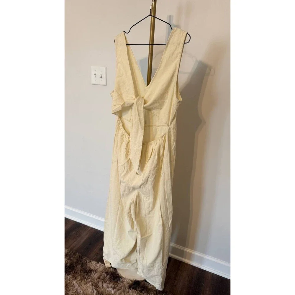Cupshe High Society Beige Jumpsuit XL Wide Leg Bow Tie Back NWT Chic Outfit - Picture 6 of 9